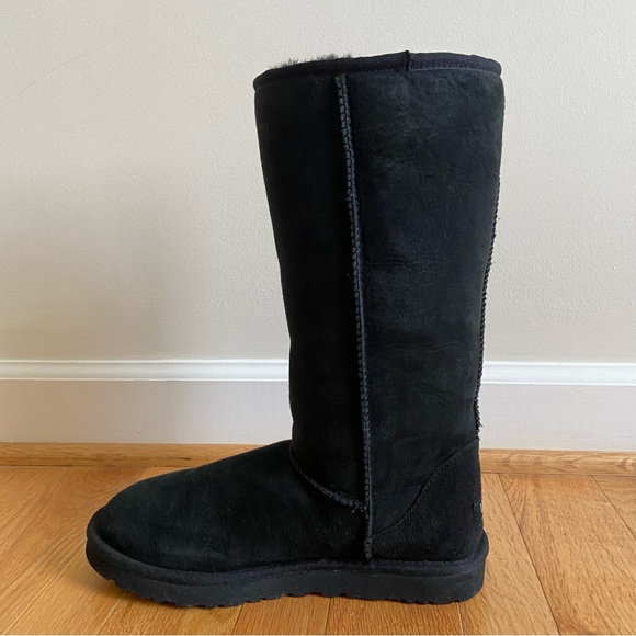 UGG Classic Tall II Boots Women's 8 Black Suede Leather Shearling Fur Lined Soft - Picture 6 of 12